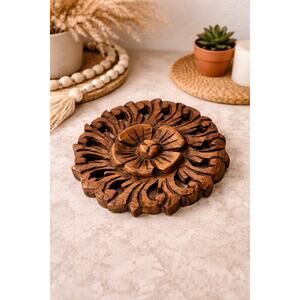 Vintage Hand Carved Wooden Floral Trivet Coaster Boho Folk Art Wall Decor 5”